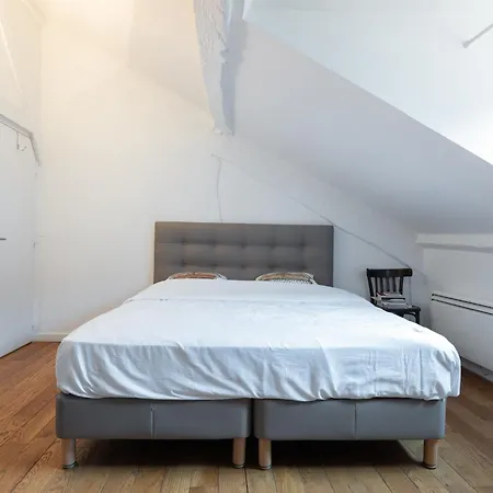 Du Cirque Apartment