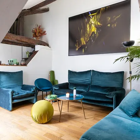 Du Cirque Apartment